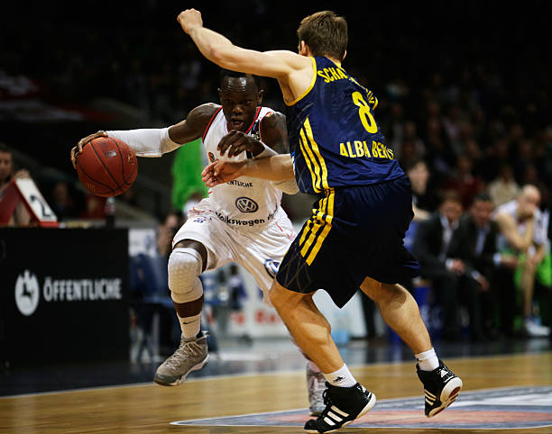 一位让人敬 一位让人敬